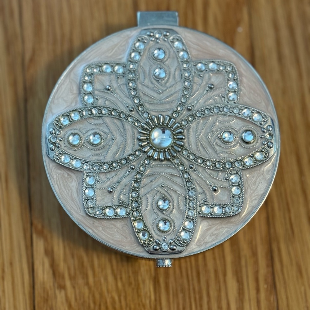 Elegant Silver and Pink Decorative Compact/Trinket Box/Jewelry Box